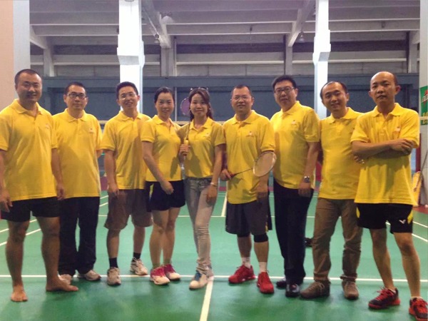好体育官方登录网址团队建设-羽毛球活动